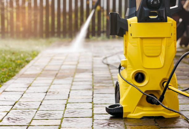 Best Pool Deck Cleaning  in Calverton Park, MO