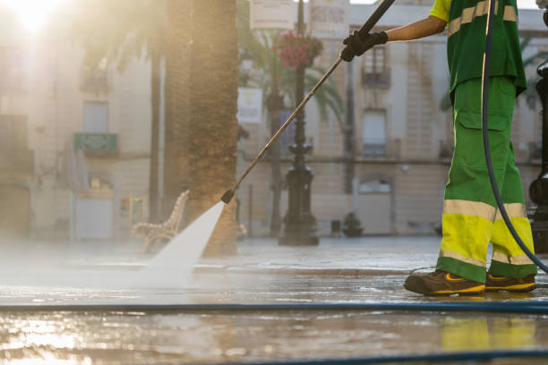 Best Residential House Exterior Washing  in Calverton Park, MO